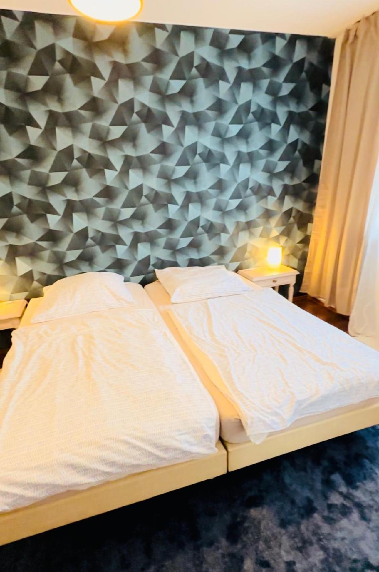 Apartment Otto-schmiedt-str. 37u *